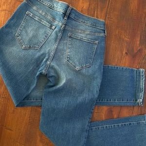 Old Navy Ladies Jeans Size 6